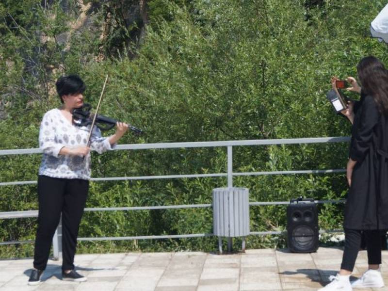 ,,დახატე ლეჩხუმი“ – პლენერი საქართველოს პრეზიდენტმა მოინახულა